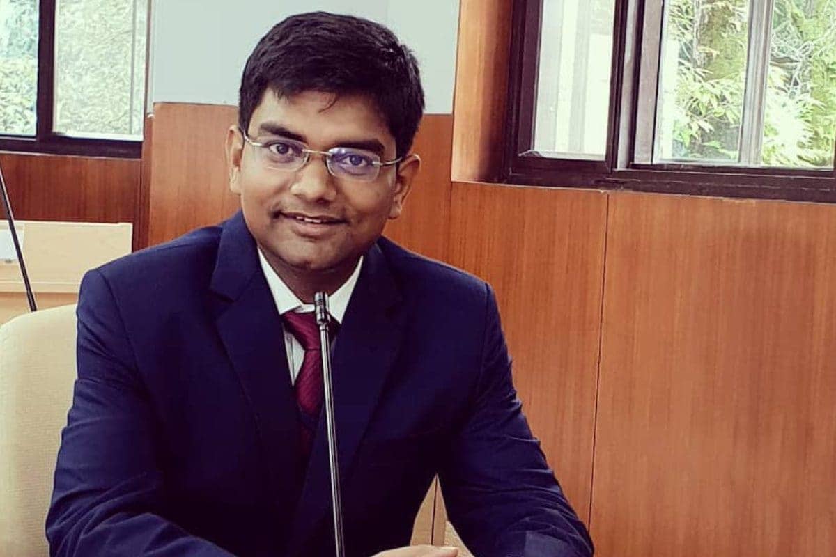 UPSC IAS Success Story Abhijeet Sinha 19th Rank B.Tech from IIT Kanpur 2024 09 fec2407f5a26cb6462f2a15a461e1210 3x2 PBGjtW